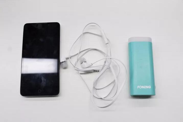 揭秘:一个云和程序员的包里都有啥?