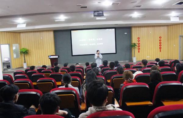 1553134744748551.jpg 配图1 云和数据PHP、HTML5双班毕业典礼.jpg